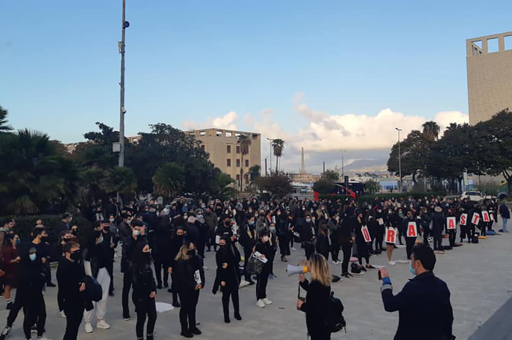 Messina, lavoratori dello spettacolo in piazza: «ora basta!»