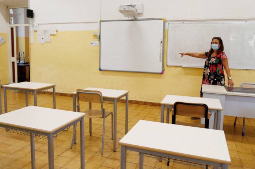 Sicilia, ritorno a scuola. Che confusione!