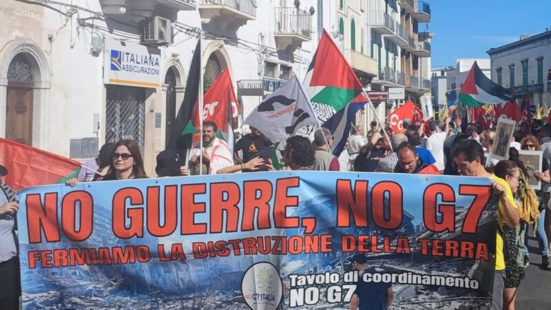 Fasano (BR), Puglia: corteo contro il G7