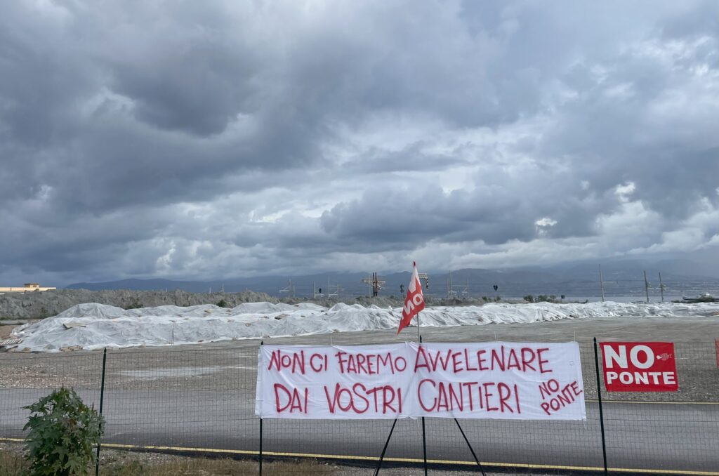 Messina, No Ponte: «Non ci faremo avvelenare dai vostri cantieri»